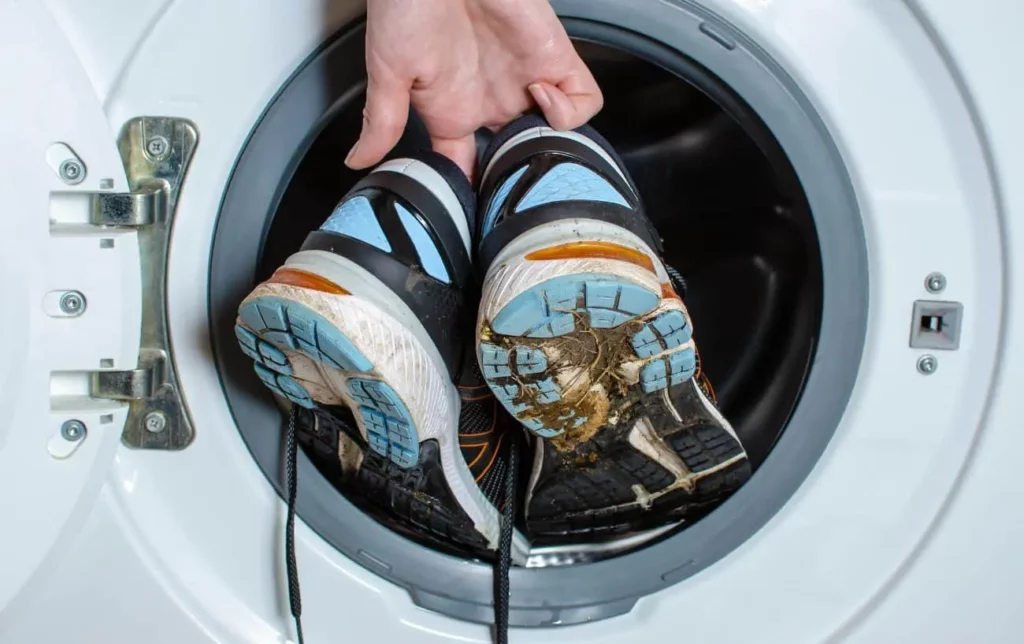 Can You Put Laces In The Washing Machine
