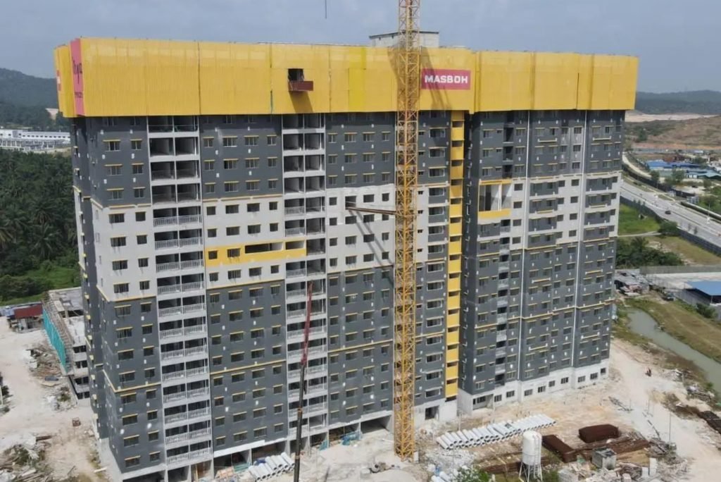 Enhancing Construction Efficiency and Safety with Geto's Patented Integrative Functions for Self-Climbing Platform Systems