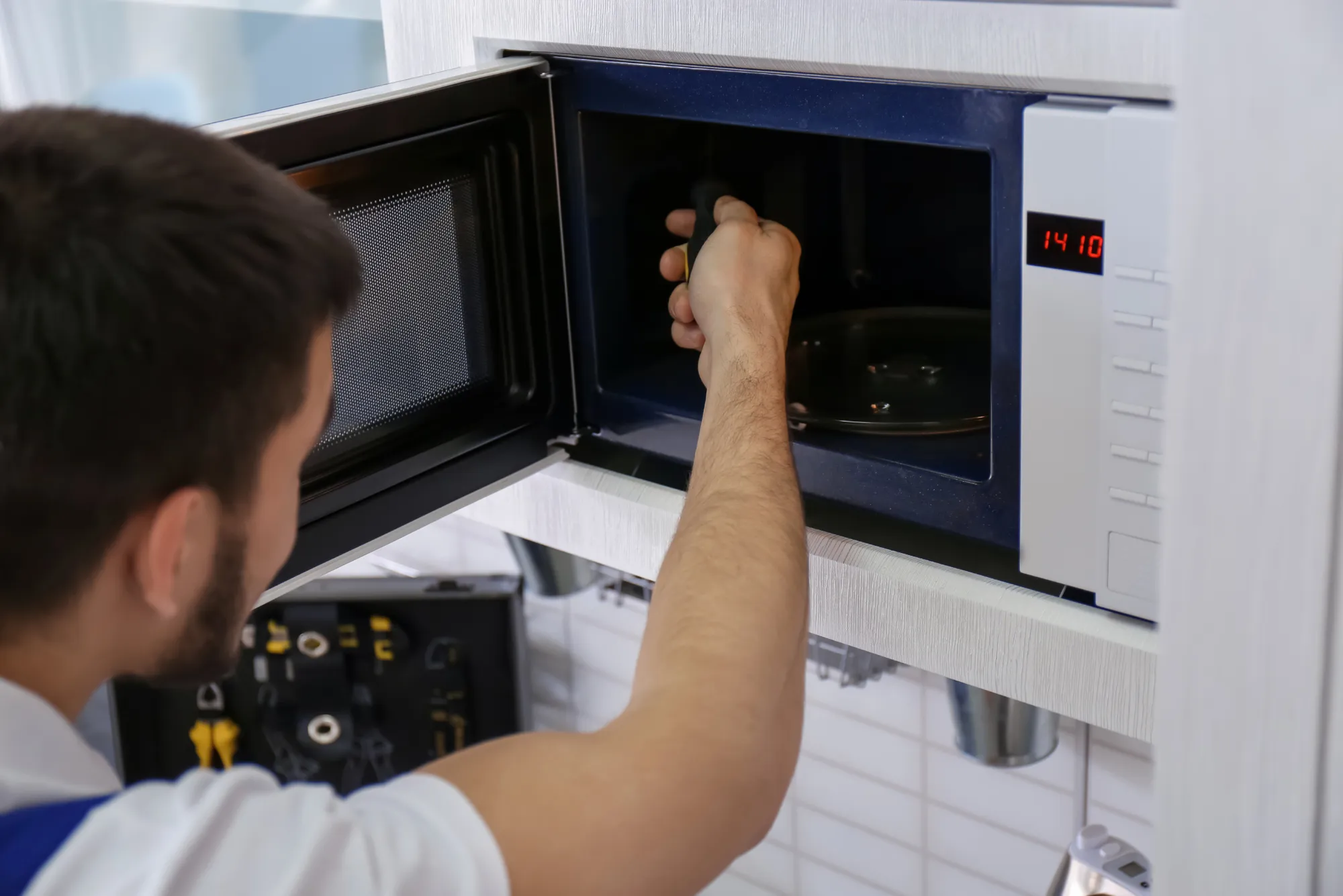 Microwave Oven Repair: Essential Tips and Troubleshooting