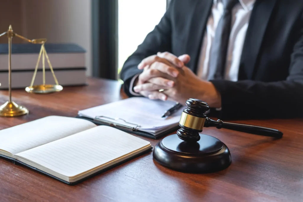 Filing a Lawsuit with the Help of an Advocate in Dubai