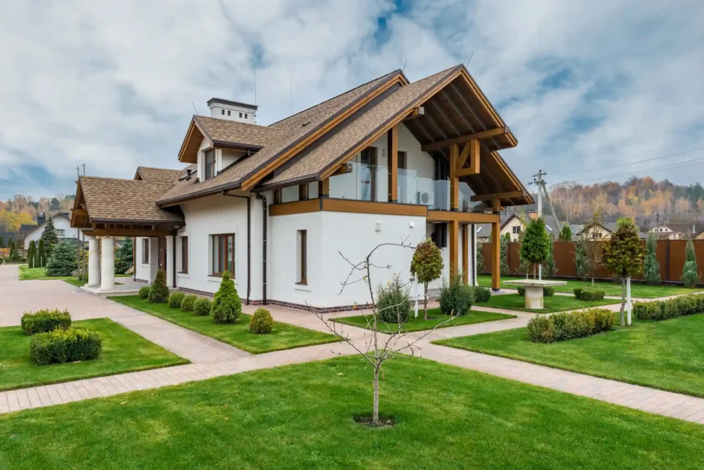 Solar-Powered Villas in Dubai Eco-Luxury Living