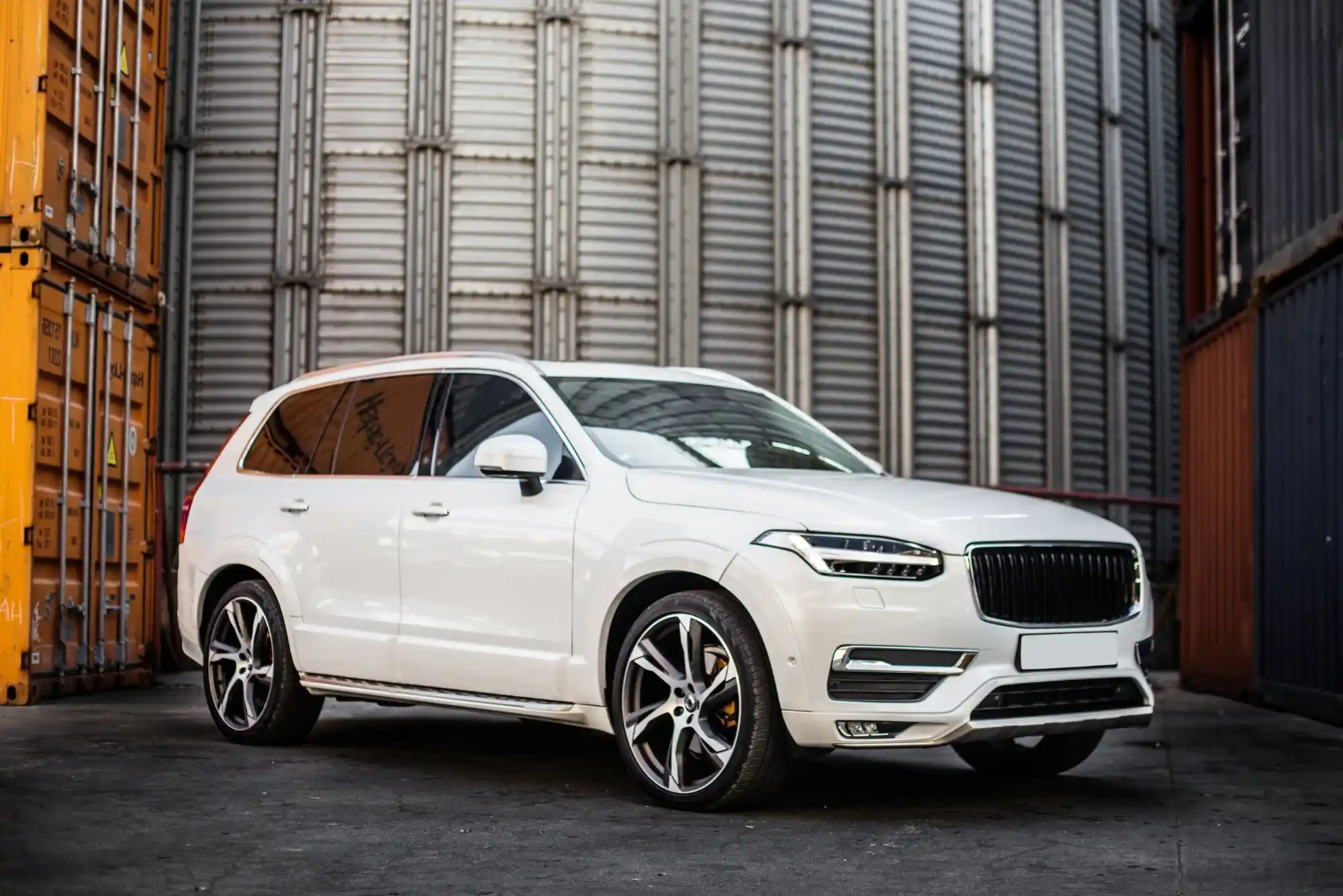 Dubai Luxury SUVs Boosting Style and Social Status