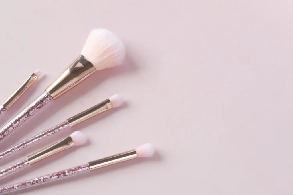 Why Choose Romanovamakeup Brushes in the UAE