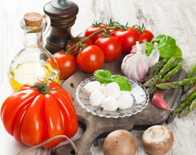 italian-food-background-2021-08-26-18-35-47-utc.jpg